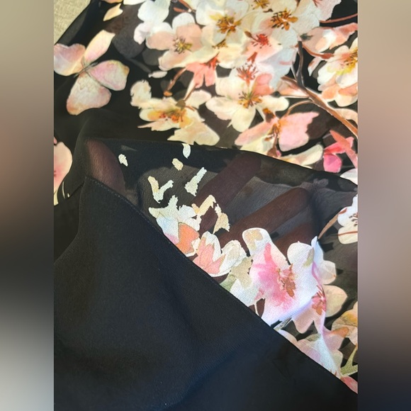 TWINSET Floral Sheer Top, Sz 42. - Picture 10 of 16